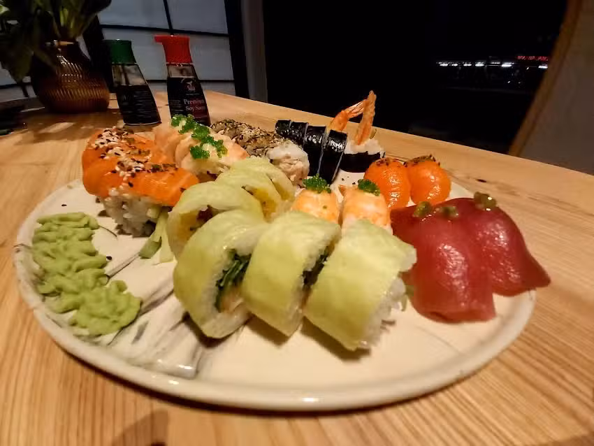 7 Samuraj&oacute;w &ndash; Rychtalska &ndash; Restauracja Japońska