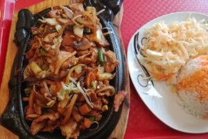 Bar orientalny Ha Long Ostrowskiego