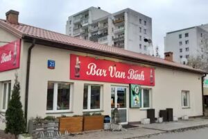 Bar Van Binh