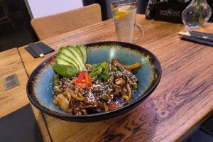 FAR EAST | Restauracja azjatycka | Krak&oacute;w | Bronowice Ramen, Tom Yam, Zupa Pho, Jedzenie z dostawą, Na wynos, Pad Tai