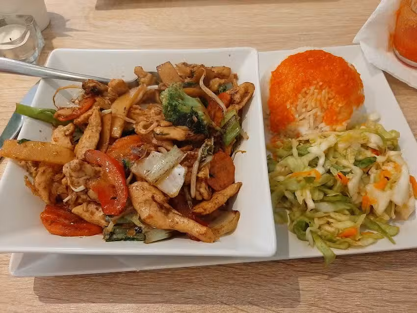 LAN &ndash; Wok & Caf&eacute;