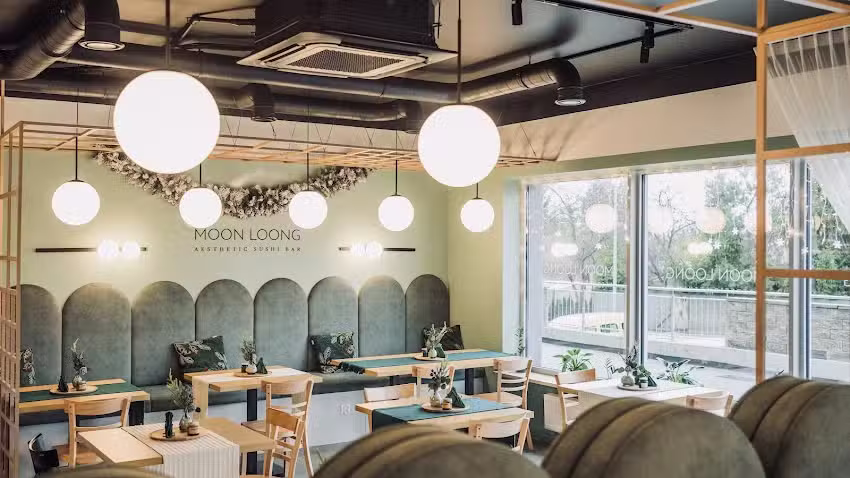 MOON LOONG Aesthetic Sushi Bar