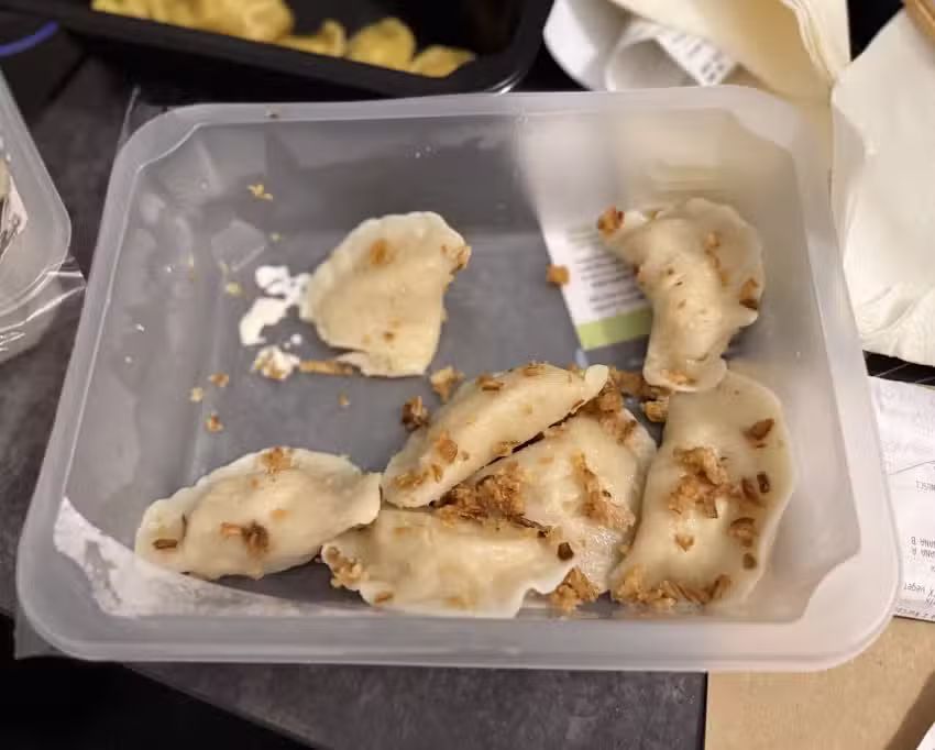 Pelmeshki Pro &ndash; pelmeni, pierogi i sushi w jednym miejscu.