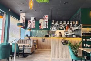 Pizzeria Fratello And Kyodai Sushi