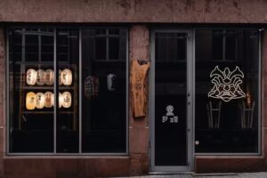 Rōnin Japanese Cuisine &ndash; Izakaya and Ramen bar