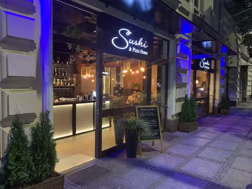 Sienna 9 &ndash; SUSHI & PIZZA house