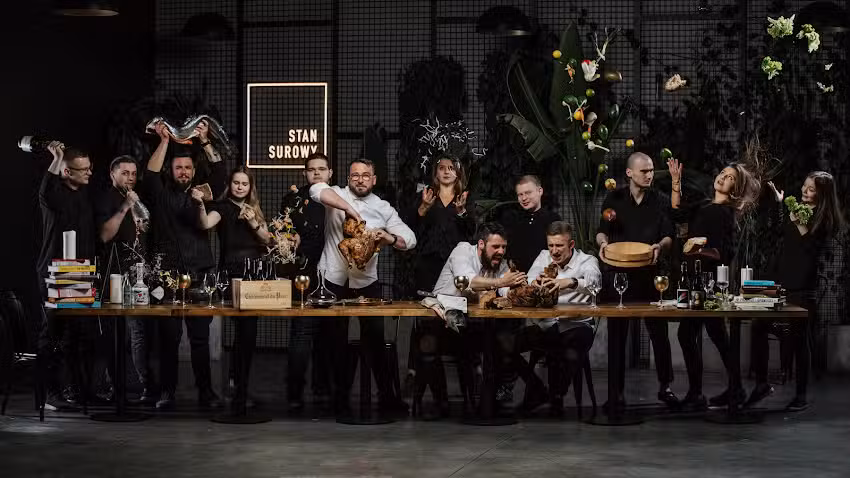 Stan Surowy &ndash; GastroPub Sushi, Steki, Wok, Drinki, Shuffleboard,