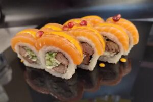 Sushi TU TAJ. Dostawa i na wynos