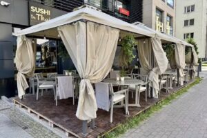 SUSHI tu Thai Restaurant