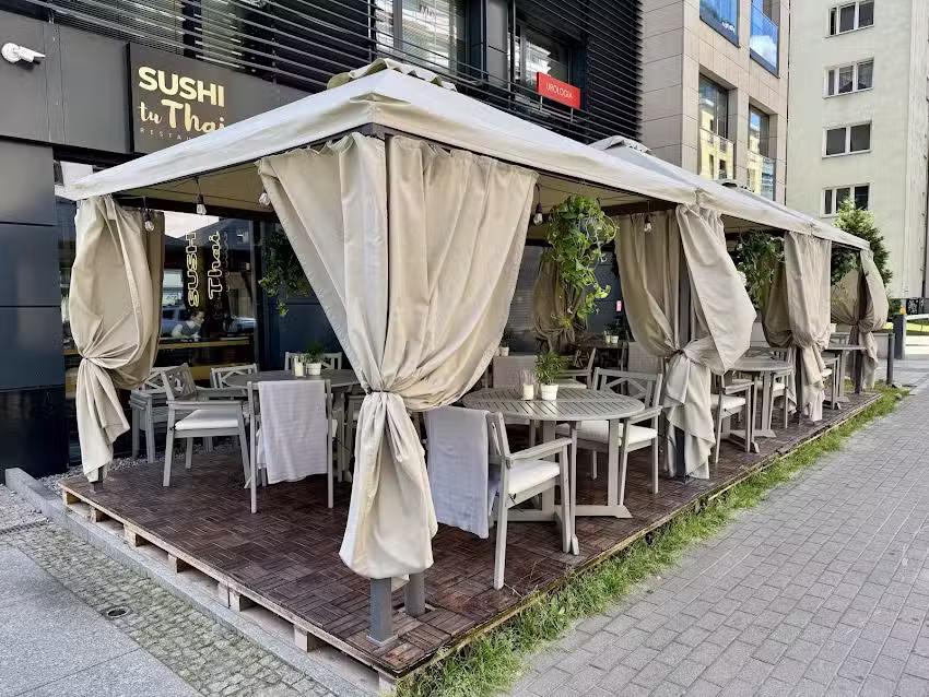 SUSHI tu Thai Restaurant