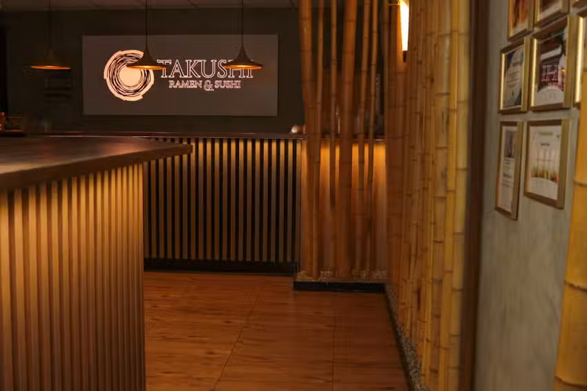 Takushi Ramen & Sushi