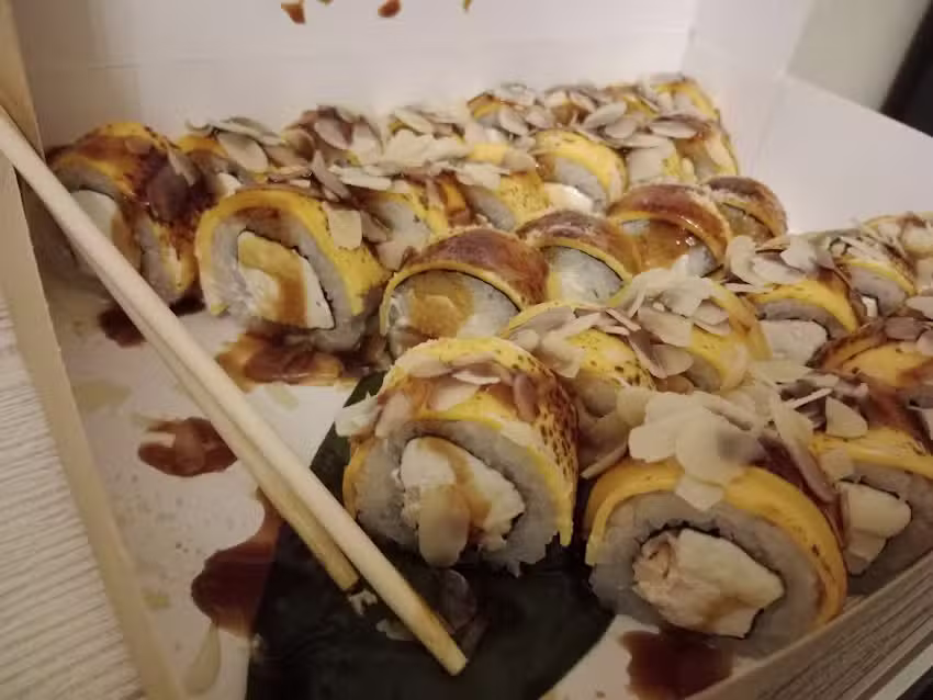 TOYAMA SUSHI & PIZZA