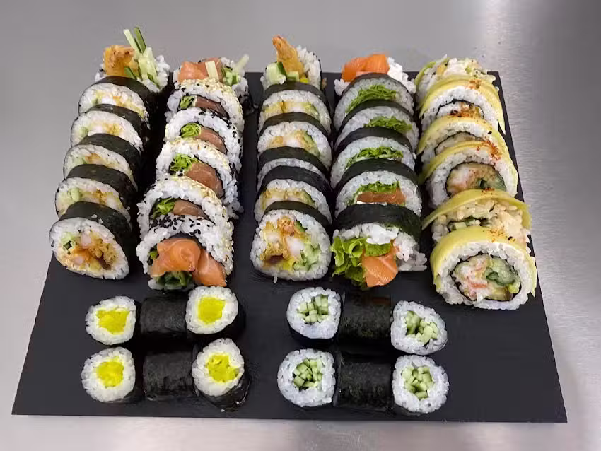 Tsuki Sushi