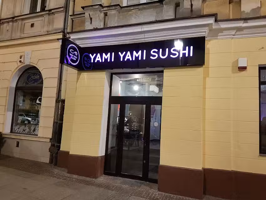 YAMI YAMI SUSHI